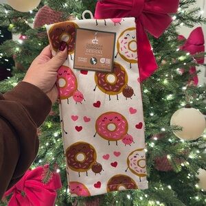 Deborah Connolly kitchen towels donuts Valentine’s Day 3 pack red